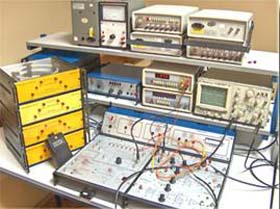 Линија за оптику у Високој ICT школи